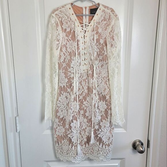 DRESS FORUM Lace Long Sleeve Dress - Picture 1 of 12